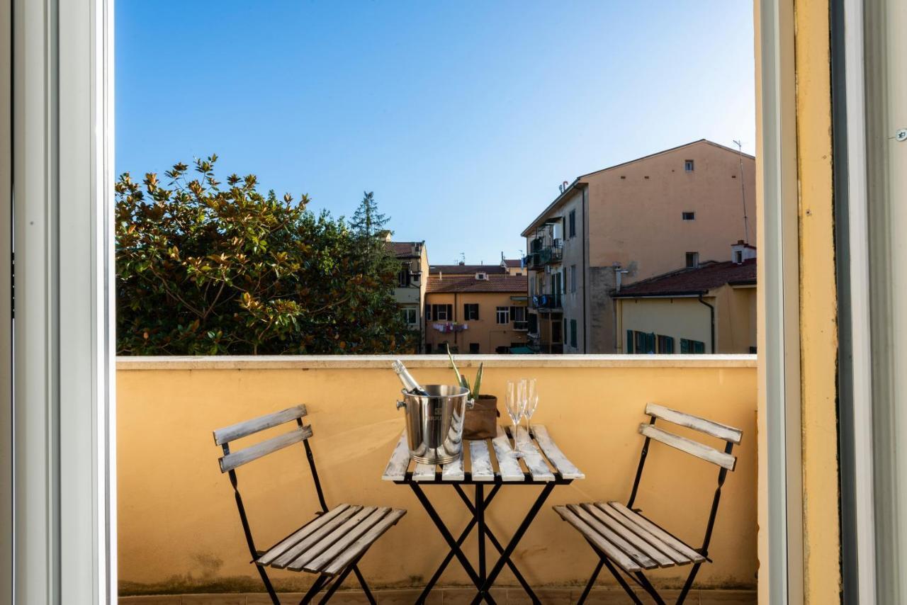 Il Lucernario Apartment Pisa Bagian luar foto